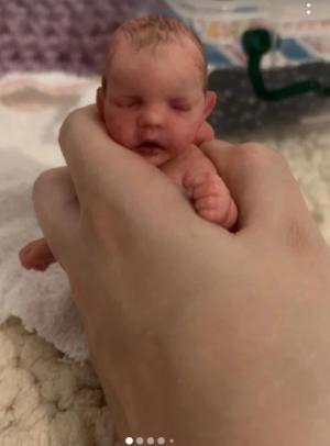 Vinted tiny newborn